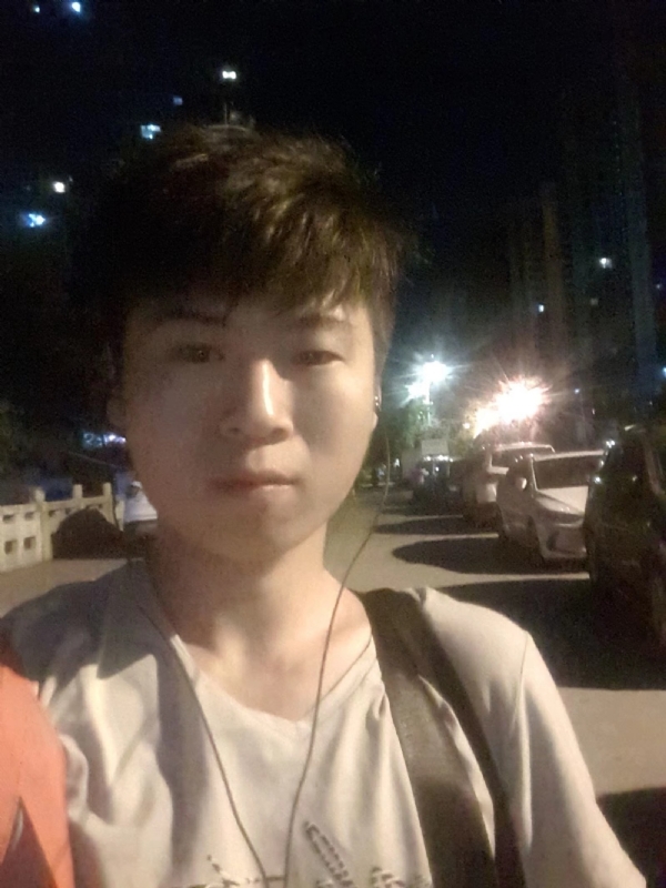 流星的瞬间的第一张照片--永春婚介网