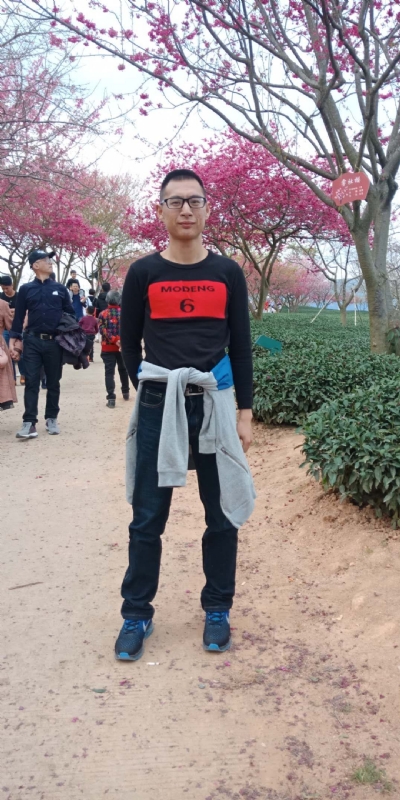 小梁的第一张照片--永春婚介网