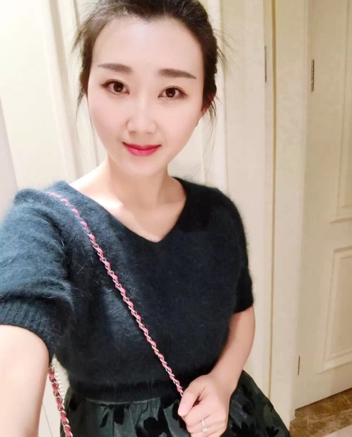 小妮的第三张照片--永春婚介网