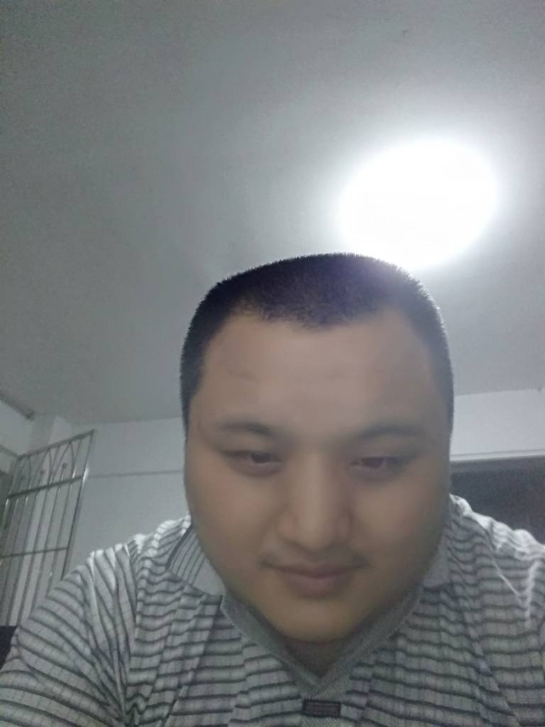 我在机场等艘船的第一张照片--永春婚介网