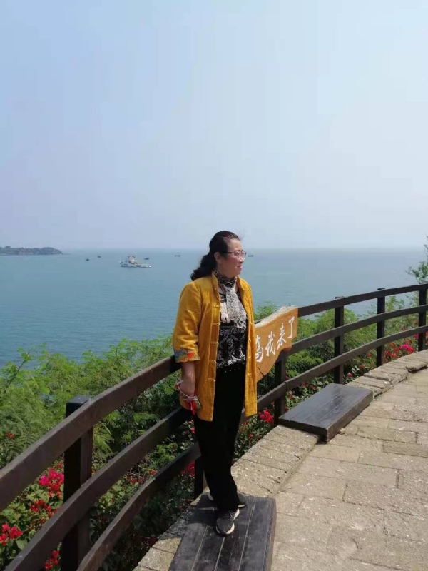 曦若半秋的第一张照片--永春婚介网