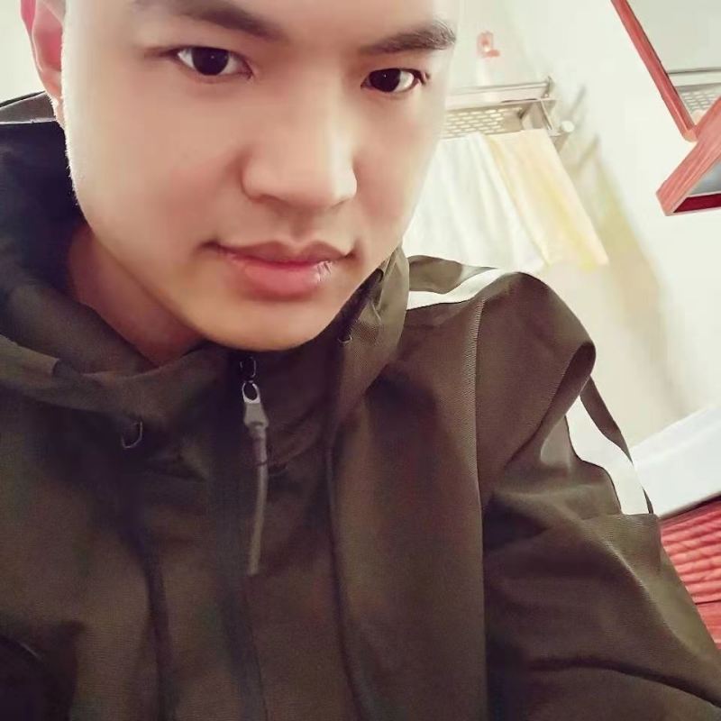 高大上的宅男的第二张照片--永春婚介网