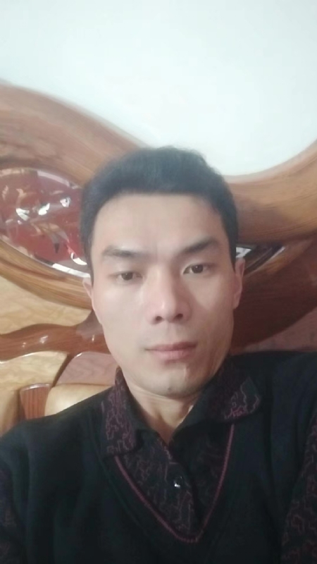 错把真心喂了狗的第四张照片--永春婚介网