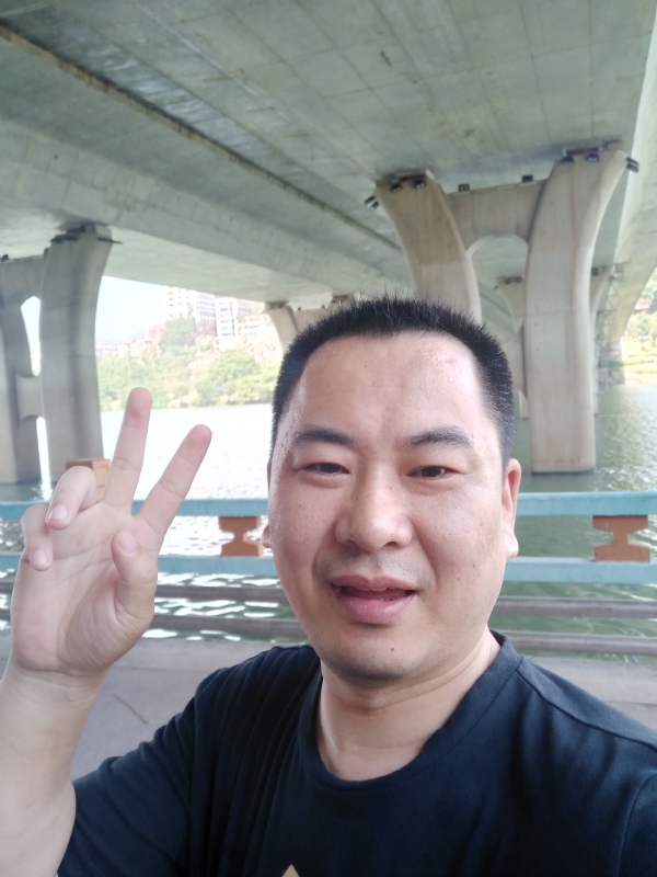 上人的第一张照片--永春婚介网