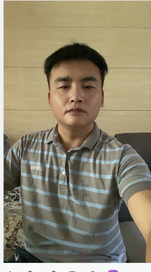 走在红毯那一天的第二张照片--永春婚介网