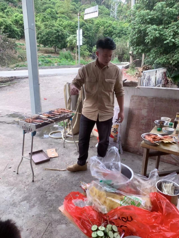 你黑我哟的第一张照片--永春婚介网