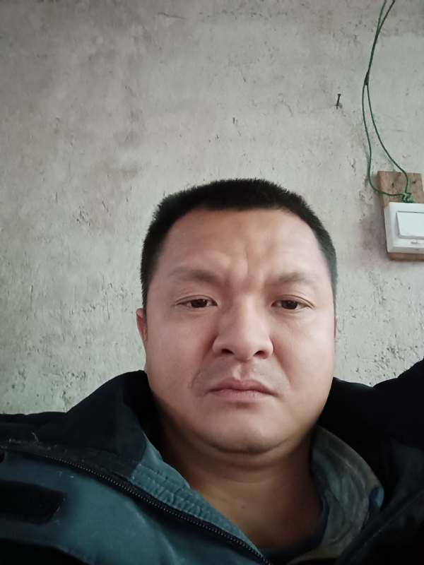 兰成龙的第二张照片--永春婚介网