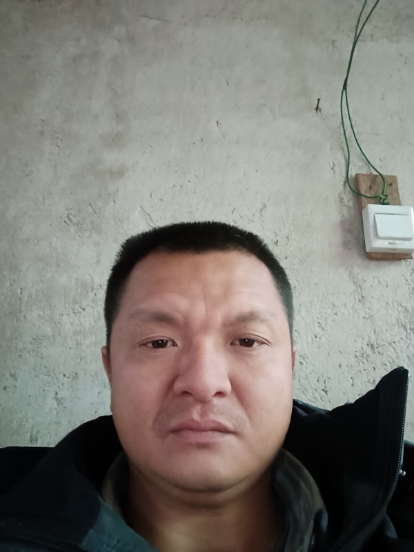 兰成龙的第四张照片--永春婚介网