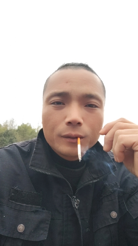 伯爵的第一张照片--永春婚介网